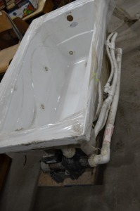 New Jacuzzi Tub, size 32 w x 60L x 20" deep